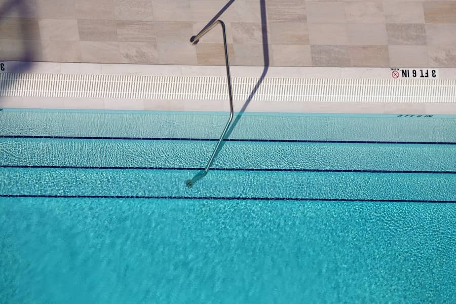 Private 1:1 swimming lesson at a home pool in London